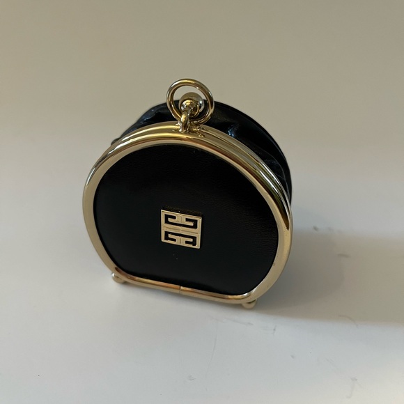 Givenchy Handbags - Luxury Givenchy Paris Leather Coin Pouch